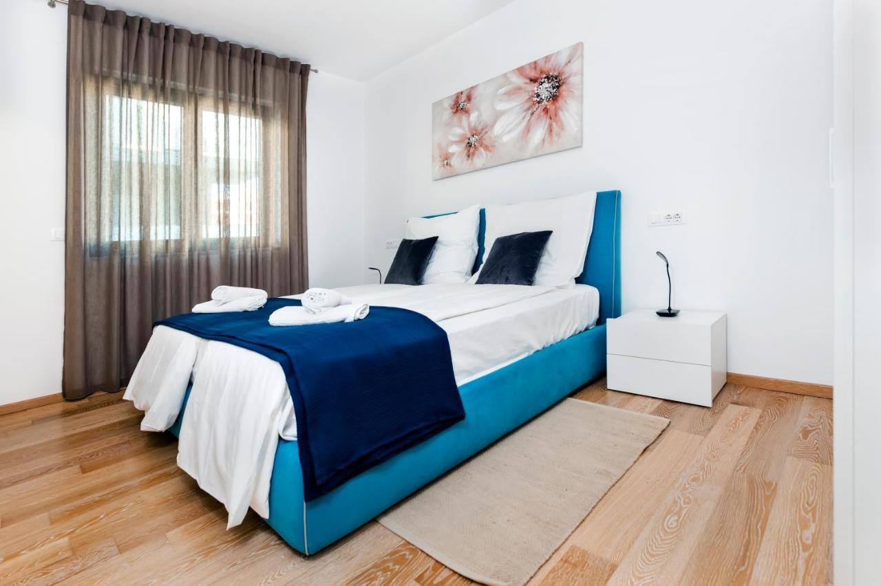 Sunny Day - Apartment With Parking Rovinj Ngoại thất bức ảnh