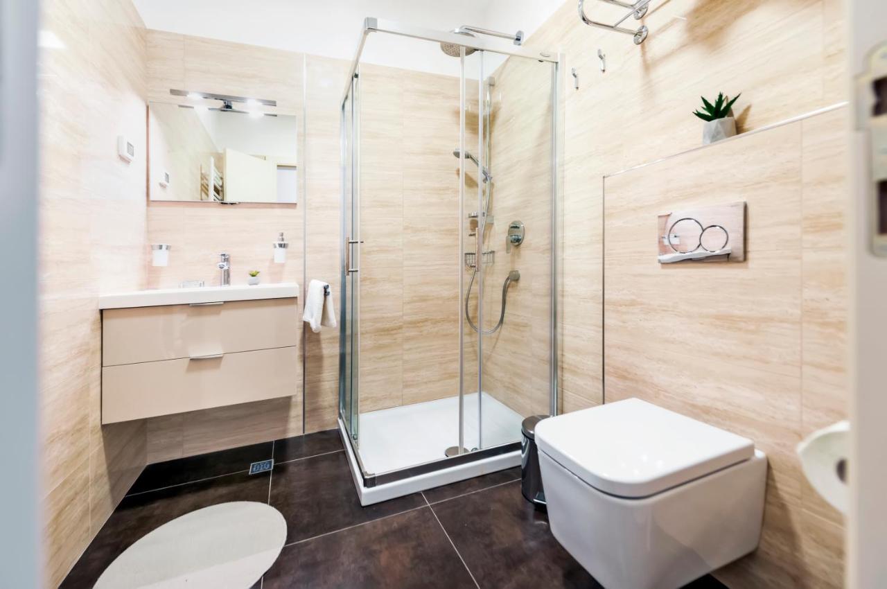 Sunny Day - Apartment With Parking Rovinj Ngoại thất bức ảnh