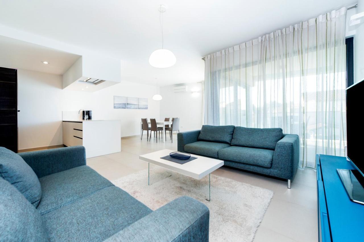 Sunny Day - Apartment With Parking Rovinj Ngoại thất bức ảnh